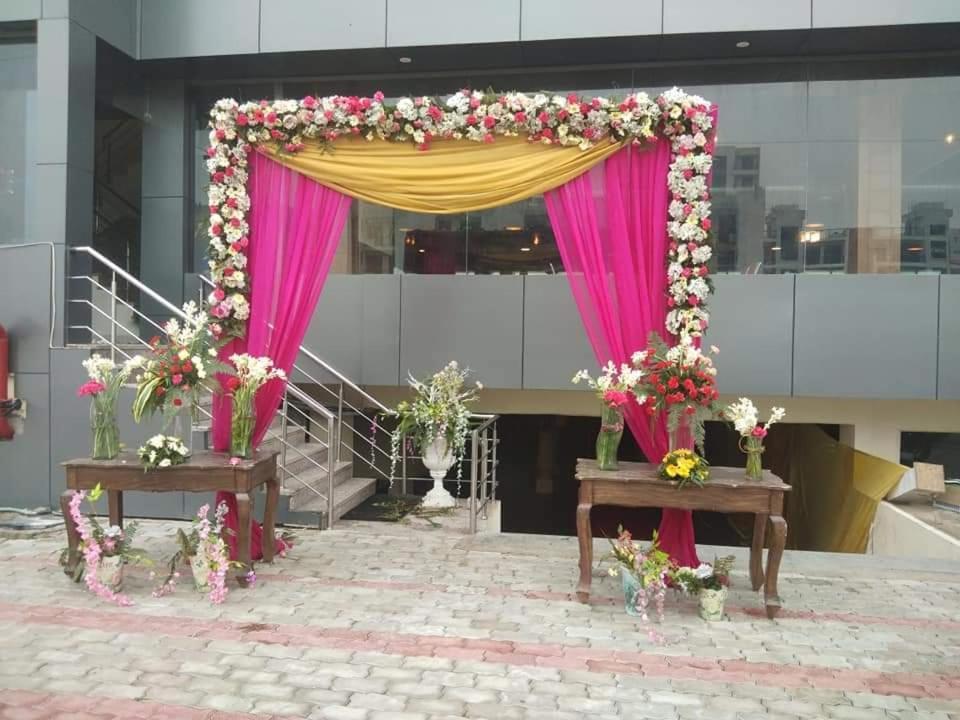 Jb Residency Zirakpur !! Top Rated & Most Awarded Property In Zirakpur Hotell Exteriör bild