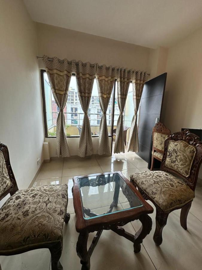 Jb Residency Zirakpur !! Top Rated & Most Awarded Property In Zirakpur Hotell Exteriör bild